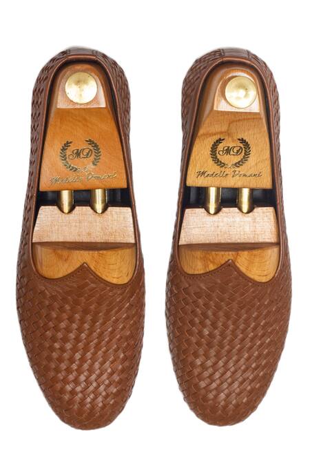 Shop Domani Brown Solid Handcrafted Textured Leather Juttis at Aza Fashions Shop_Domani_Brown Solid Handcrafted Textured Leather Juttis _at_Aza_Fashions