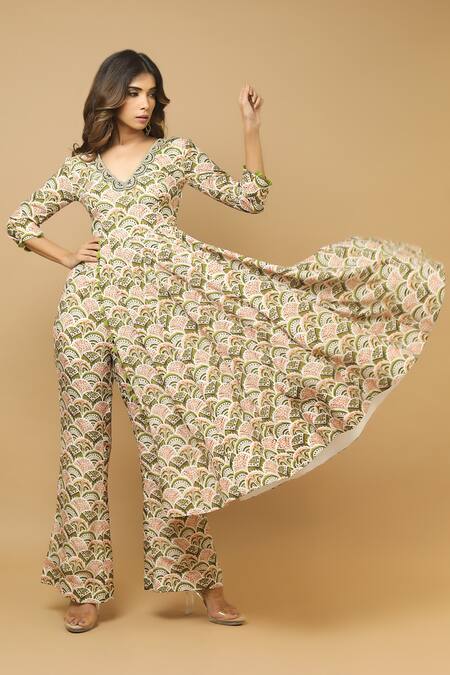 Ahi Clothing_White Natural Crepe Scallop V Neck Printed Anarkali And Pant Set_Online_at_Aza_Fashions