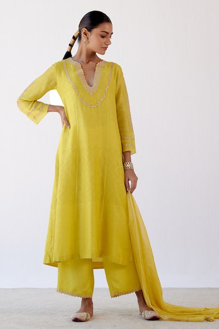 Buy_Devnaagri_Yellow Chanderi, Shantoon And Kota Silk Dori, Block Print & Embroidered Kurta Set _Online_at_Aza_Fashions