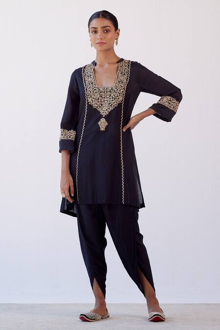 Devnaagri_Black Cotton Silk Satin And Organza Dori Blunt V Embroidered Kurta Dhoti Pant Set _Online_at_Aza_Fashions
