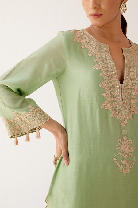Buy_Devnaagri_Green Organza, Chanderi Dori, Sequins Notched Embroidered Kurta Palazzo Set _Online_at_Aza_Fashions