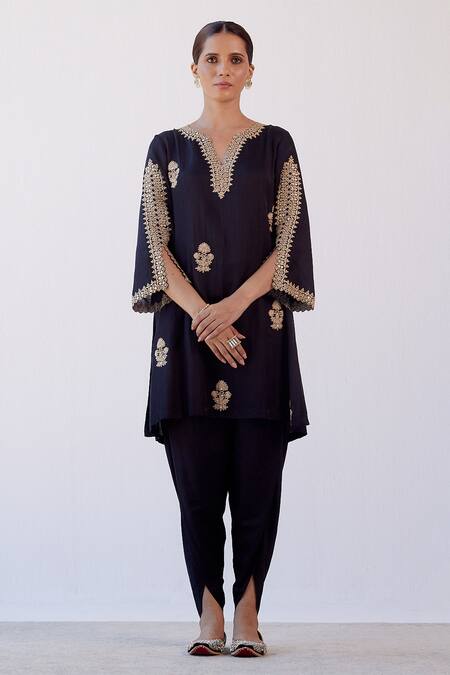 Devnaagri_Black Cotton Silk And Organza Floral Notched Embroidered Kurta Dhoti Pant Set _Online_at_Aza_Fashions