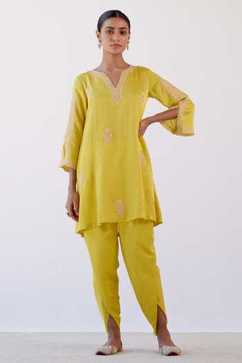 Devnaagri Yellow Cotton Silk And Organza Floral Notched Embroidered Kurta Dhoti Pant Set Online at Aza Fashions Devnaagri_Yellow Cotton Silk And Organza Floral Notched Embroidered Kurta Dhoti Pant Set _Online_at_Aza_Fashions