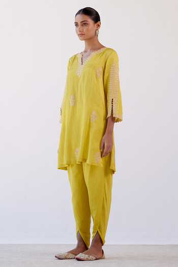 Buy Devnaagri Yellow Cotton Silk And Organza Floral Notched Embroidered Kurta Dhoti Pant Set Online at Aza Fashions Buy_Devnaagri_Yellow Cotton Silk And Organza Floral Notched Embroidered Kurta Dhoti Pant Set _Online_at_Aza_Fashions