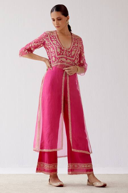 Devnaagri_Fuchsia Organza, Chanderi Dori Blunt V Neck Embroidered Kurta And Palazzo Set _Online_at_Aza_Fashions