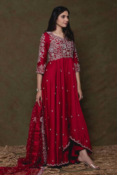 Shop Surbhi Shah Maroon Organza, Spun Silk Floral Scallop V Embroidered Anarkali Set Online at Aza Fashions Shop_Surbhi Shah_Maroon Organza, Spun Silk Floral Scallop V Embroidered Anarkali Set _Online_at_Aza_Fashions