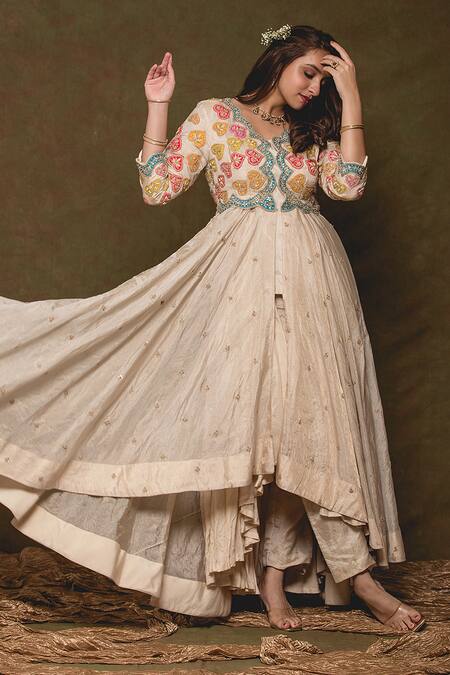 Surbhi Shah_Silver Pure Tissue Heart Scallop V Neck Embroidered Anarkali And Pant Set_Online_at_Aza_Fashions
