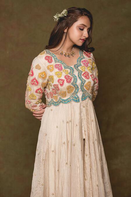 Surbhi Shah_Silver Pure Tissue Heart Scallop V Neck Embroidered Anarkali And Pant Set_at_Aza_Fashions