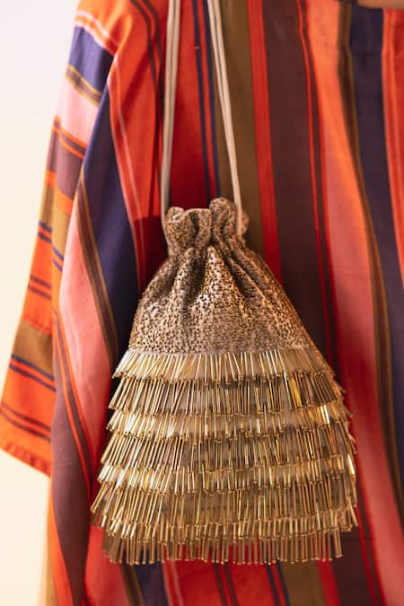 Buy Aamli Gold Embroidery Raavi Silk Velvet Potli Online at Aza Fashions Buy_Aamli_Gold Embroidery Raavi Silk Velvet Potli _Online_at_Aza_Fashions