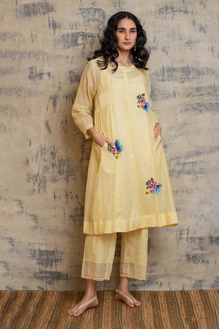 Dhaari Yellow Cotton Silk Round Embroidered Dress Online at Aza Fashions Dhaari_Yellow Cotton Silk Round Embroidered Dress _Online_at_Aza_Fashions