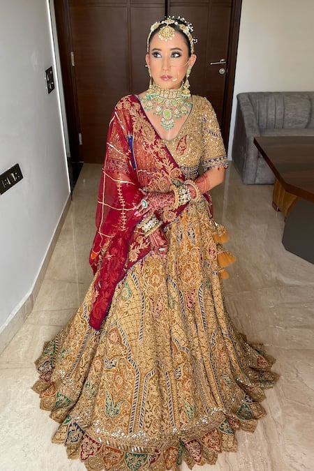 Mehar Brown Net Sequins, Tassels, Embroidery V-neck Dome Floral Bridal Lehenga Set at Aza Fashions Mehar_Brown Net Sequins, Tassels, Embroidery V-neck Dome Floral Bridal Lehenga Set _at_Aza_Fashions