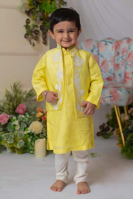 Lil Angels_Yellow Cotton, Silk, Satin Embroidery Floral Kurta Set _Online_at_Aza_Fashions