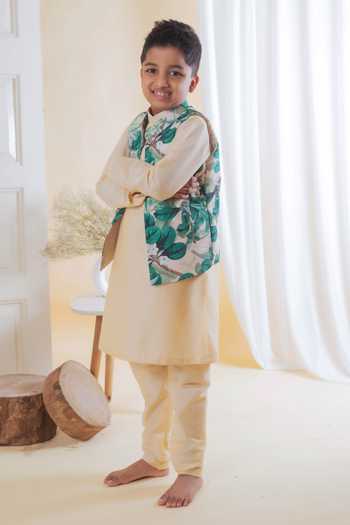 Lil Angels Cream Cotton, Silk, Kota Doria Leaf Printed Bundi And Kurta Set Online at Aza Fashions Lil Angels_Cream Cotton, Silk, Kota Doria Leaf Printed Bundi And Kurta Set _Online_at_Aza_Fashions