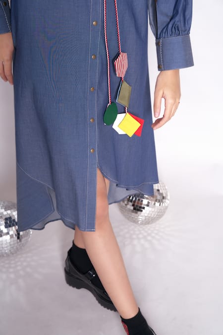 Chillosophy_Blue Chambray Plain Shirt Collar Selena Pleated Sleeve Dress _at_Aza_Fashions