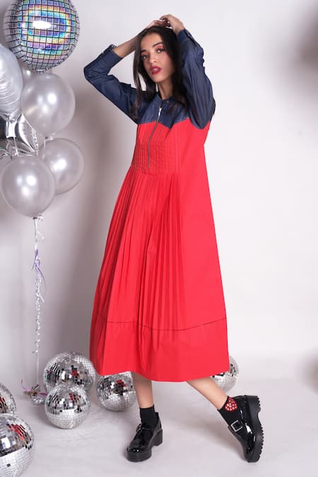 Buy_Chillosophy_Red Poplin, Denim Plain Band Collar Camila Colorblock Pleated Dress _Online_at_Aza_Fashions