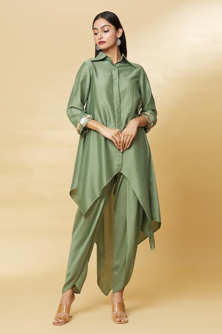Buy_Aakaar_Green Cotton Silk Sequin Spread Collar Tunic And Draped Pant Set_Online_at_Aza_Fashions