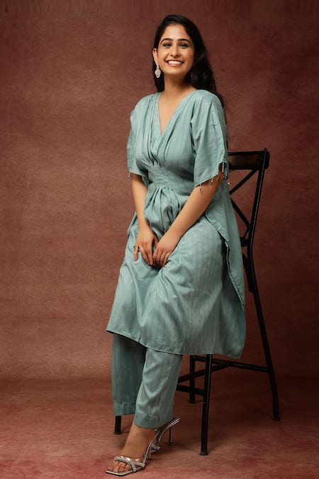 Ranng Label_Green Semi Silk Thread And Sequin V Neck Kaftan Kurta & Pant Set _Online_at_Aza_Fashions