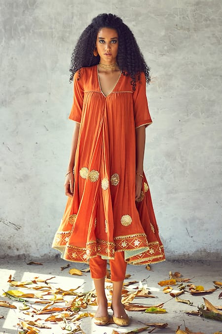 Kharakapas Orange Cotton Mulmul Floral, Gota V Neck Embroidered Anarkali And Pant Set