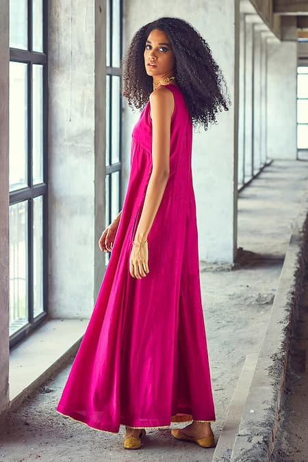 Shop Kharakapas Pink Cotton Silk Plain V Neck Jumpsuit at Aza Fashions Shop_Kharakapas_Pink Cotton Silk Plain V Neck Jumpsuit _at_Aza_Fashions