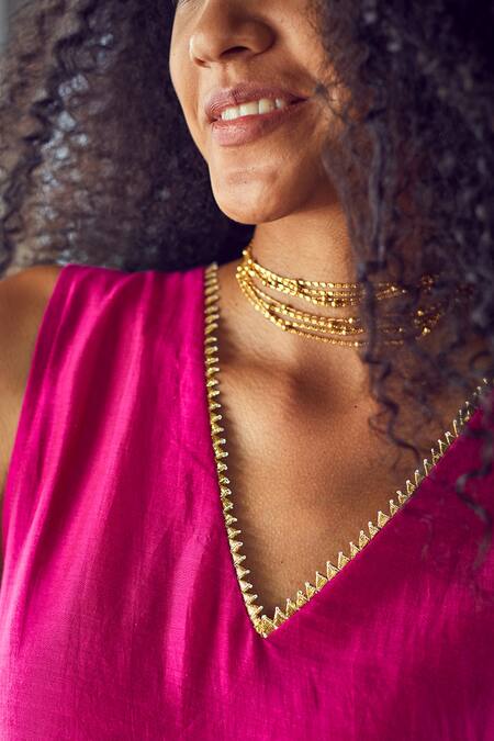 Kharakapas Pink Cotton Silk Plain V Neck Jumpsuit at Aza Fashions Kharakapas_Pink Cotton Silk Plain V Neck Jumpsuit _at_Aza_Fashions