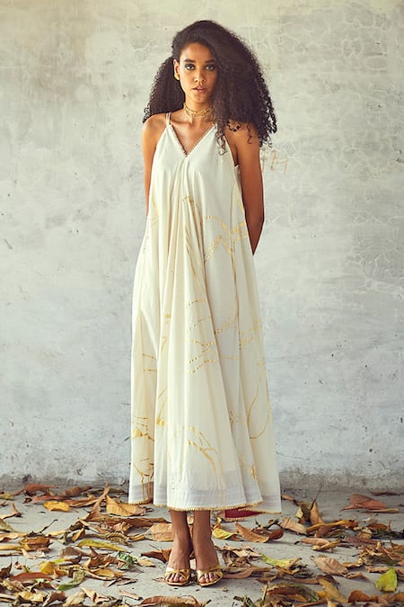 Buy Kharakapas White Cotton, Kota Doriya Floral V Neck Print Tunic With Dupatta Online at Aza Fashions Buy_Kharakapas_White Cotton, Kota Doriya Floral V Neck Print Tunic With Dupatta _Online_at_Aza_Fashions