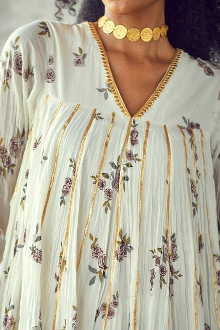 Kharakapas White Cotton Floral V Neck Gulbahaar Printed Anarkali And Pant Set at Aza Fashions Kharakapas_White Cotton Floral V Neck Gulbahaar Printed Anarkali And Pant Set _at_Aza_Fashions