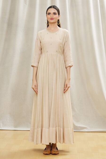 Oshi By Shikha Beige Dupatta Pure Silk Organza, Kurta And Pant Cotton Embroidered Anarkali Set Online at Aza Fashions Oshi By Shikha_Beige Dupatta Pure Silk Organza, Kurta And Pant Cotton Embroidered Anarkali Set _Online_at_Aza_Fashions