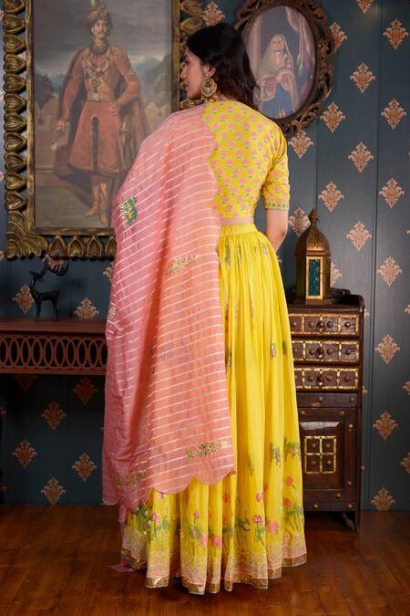 Shop_Abbaran_Yellow Cotton Silk Foil Print, Gota Patti, Mirror And Sequin Scoop Lehenga Set _at_Aza_Fashions