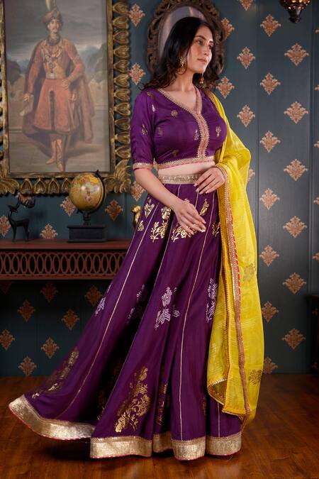 Abbaran Yellow Cotton Silk Foil Print, Gota Patti And Sequin V Neck Lehenga Set Online at Aza Fashions Abbaran_Yellow Cotton Silk Foil Print, Gota Patti And Sequin V Neck Lehenga Set _Online_at_Aza_Fashions