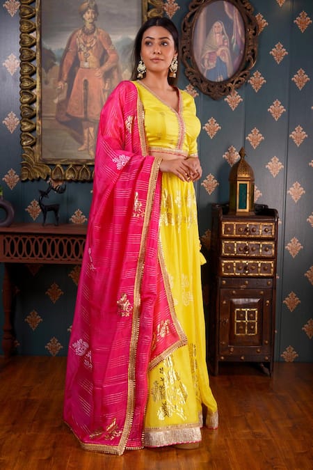 Abbaran Yellow Cotton Silk Foil Print, Gota Patti And Sequin V Neck Lehenga Set Online at Aza Fashions Abbaran_Yellow Cotton Silk Foil Print, Gota Patti And Sequin V Neck Lehenga Set _Online_at_Aza_Fashions