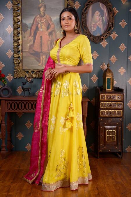 Shop Abbaran Yellow Cotton Silk Foil Print, Gota Patti And Sequin V Neck Lehenga Set Online at Aza Fashions Shop_Abbaran_Yellow Cotton Silk Foil Print, Gota Patti And Sequin V Neck Lehenga Set _Online_at_Aza_Fashions