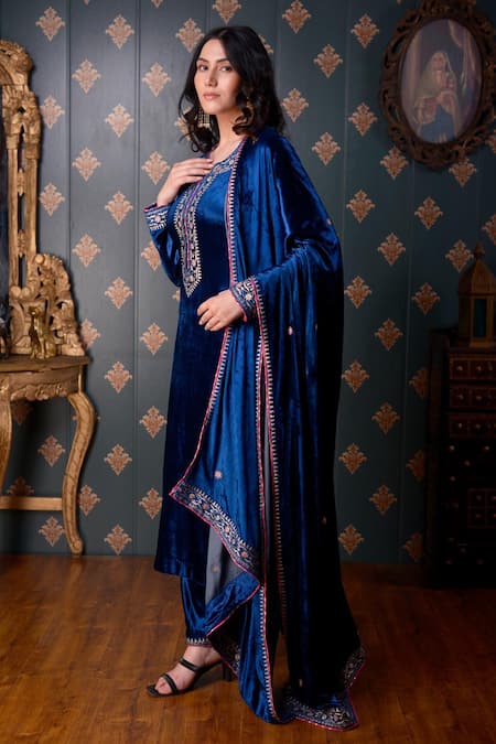 Shop_Abbaran_Blue Viscose Velvet Floral Motifs Notched Straight Kurta Pant Set_Online_at_Aza_Fashions