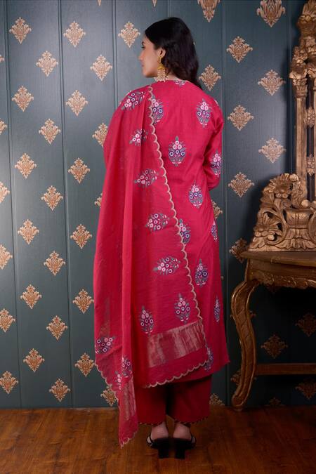 Shop_Abbaran_Magenta Kurta Maheshwari, Pant Cotton Satin And Dupatta Chanderi Block Set _at_Aza_Fashions