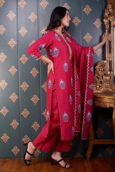 Abbaran_Magenta Kurta Maheshwari, Pant Cotton Satin And Dupatta Chanderi Block Set _Online_at_Aza_Fashions