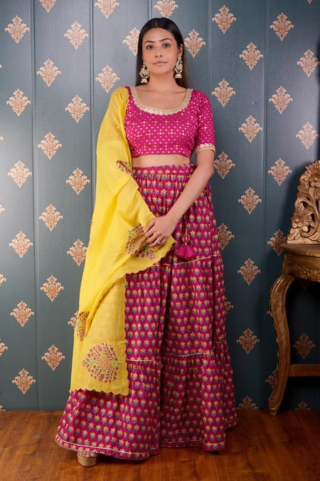 Abbaran_Pink Blouse Banarasi Chanderi And Dupatta Chanderi, Lehenga Cotton Silk Set _Online_at_Aza_Fashions