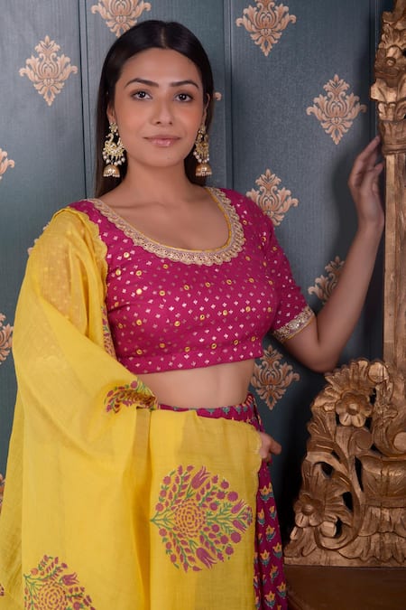 Abbaran_Pink Blouse Banarasi Chanderi And Dupatta Chanderi, Lehenga Cotton Silk Set _at_Aza_Fashions