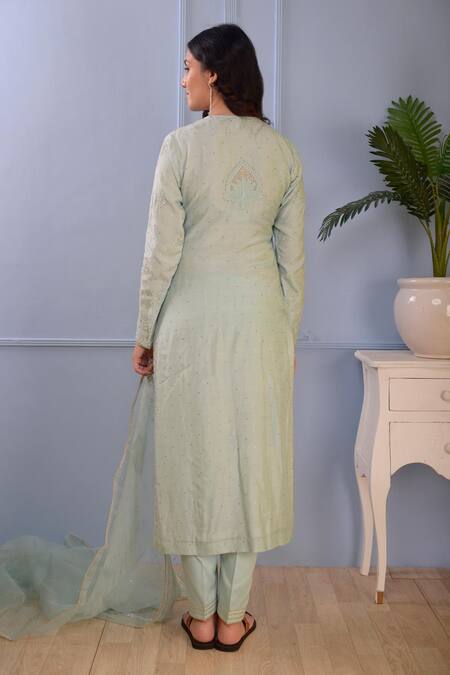 Shop Abbaran Green Kurta- Silkpant- Satindupatta- Organza Lucknowi Silk Set at Aza Fashions Shop_Abbaran_Green Kurta- Silkpant- Satindupatta- Organza Lucknowi Silk Set _at_Aza_Fashions