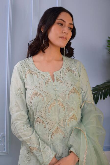 Abbaran Green Kurta- Silkpant- Satindupatta- Organza Lucknowi Silk Set at Aza Fashions Abbaran_Green Kurta- Silkpant- Satindupatta- Organza Lucknowi Silk Set _at_Aza_Fashions