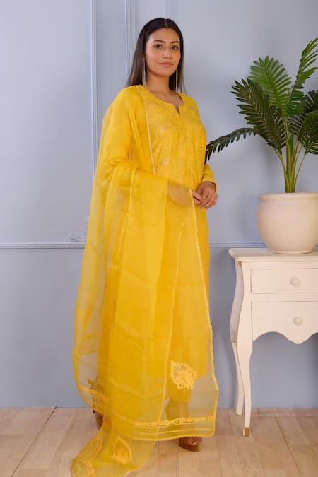 Abbaran_Yellow Kurta- Silkpant- Satindupatta- Organza Lucknowi Silk Set _Online_at_Aza_Fashions