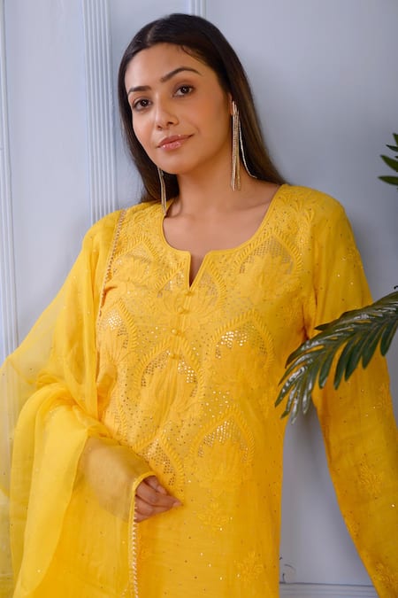 Abbaran_Yellow Kurta- Silkpant- Satindupatta- Organza Lucknowi Silk Set _at_Aza_Fashions