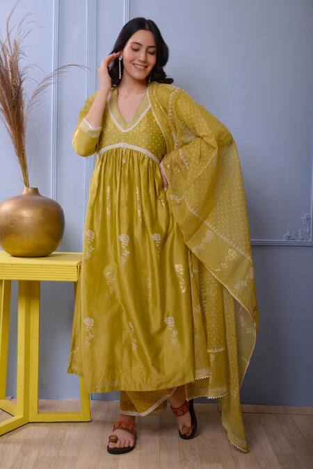 Buy_Abbaran_Green Kurta And Dupatta Chanderipalazzo- Cotton Chanderi Gathered Palazzo Set _Online_at_Aza_Fashions