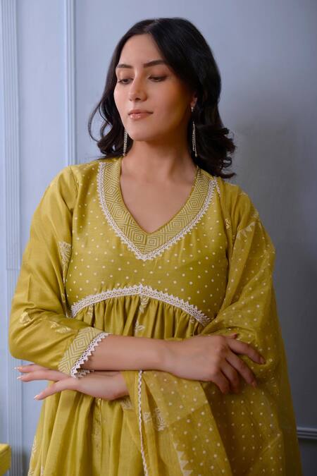 Shop_Abbaran_Green Kurta And Dupatta Chanderipalazzo- Cotton Chanderi Gathered Palazzo Set _Online_at_Aza_Fashions