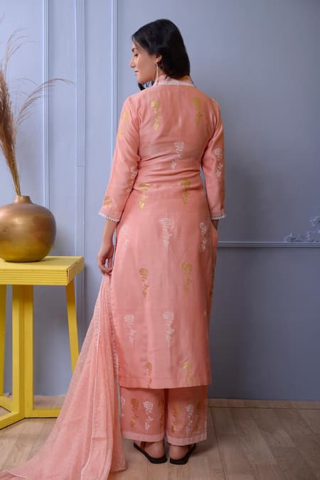 Shop Abbaran Pink Kurta And Dupatta Chanderipalazzo- Cotton Satin Foil Chanderi Palazzo Set at Aza Fashions Shop_Abbaran_Pink Kurta And Dupatta Chanderipalazzo- Cotton Satin Foil Chanderi Palazzo Set _at_Aza_Fashions