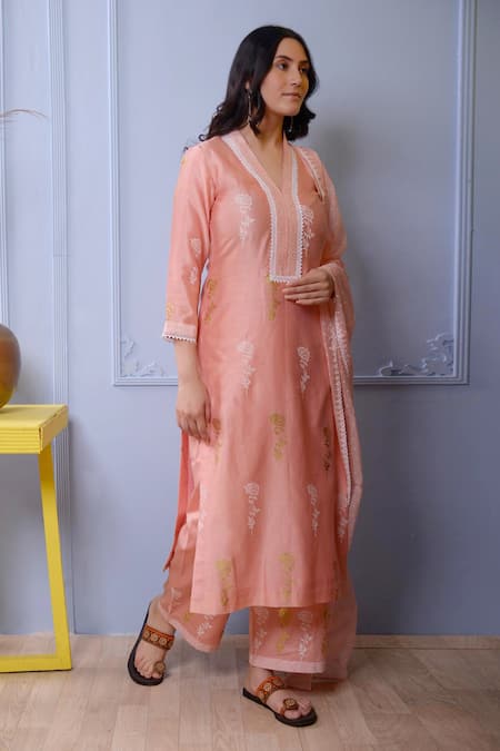 Abbaran Pink Kurta And Dupatta Chanderipalazzo- Cotton Satin Foil Chanderi Palazzo Set Online at Aza Fashions Abbaran_Pink Kurta And Dupatta Chanderipalazzo- Cotton Satin Foil Chanderi Palazzo Set _Online_at_Aza_Fashions
