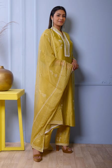 Abbaran Green Kurta And Dupatta Chanderipalazzo- Cotton Satin Foil Chanderi Palazzo Set Online at Aza Fashions Abbaran_Green Kurta And Dupatta Chanderipalazzo- Cotton Satin Foil Chanderi Palazzo Set _Online_at_Aza_Fashions