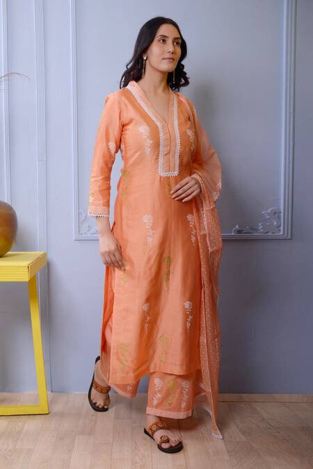 Abbaran_Peach Kurta And Dupatta Chanderipalazzo- Cotton Satin Foil Chanderi Palazzo Set _Online_at_Aza_Fashions