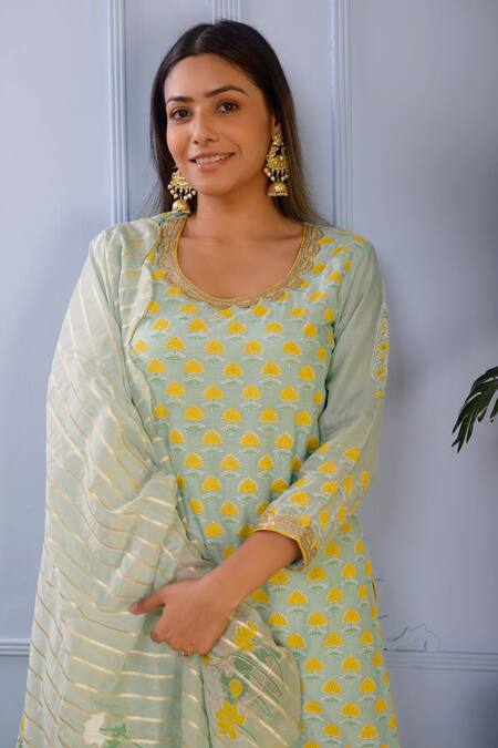 Shop Abbaran Green Foil , Hand Block Scoop Neck Floral Kurta Gharara Set Online at Aza Fashions Shop_Abbaran_Green Foil , Hand Block Scoop Neck Floral Kurta Gharara Set _Online_at_Aza_Fashions