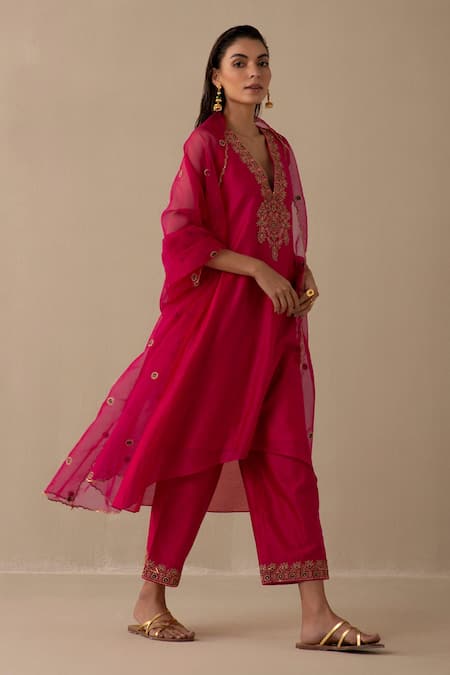 Shop_Sureena Chowdhri_Magenta Silk Chanderi And Organza Embroidery Sequin V Inayat Kurta Palazzo Set_at_Aza_Fashions