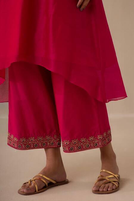 Sureena Chowdhri_Magenta Silk Chanderi And Organza Embroidery Sequin V Inayat Kurta Palazzo Set_at_Aza_Fashions