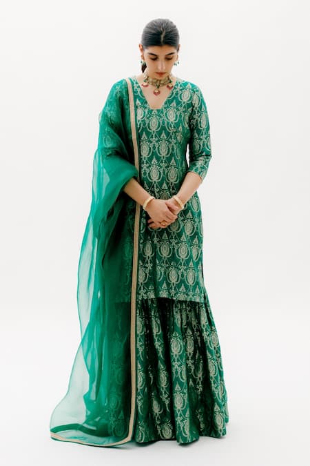 Sobariko Woven Kurta Sharara Set 